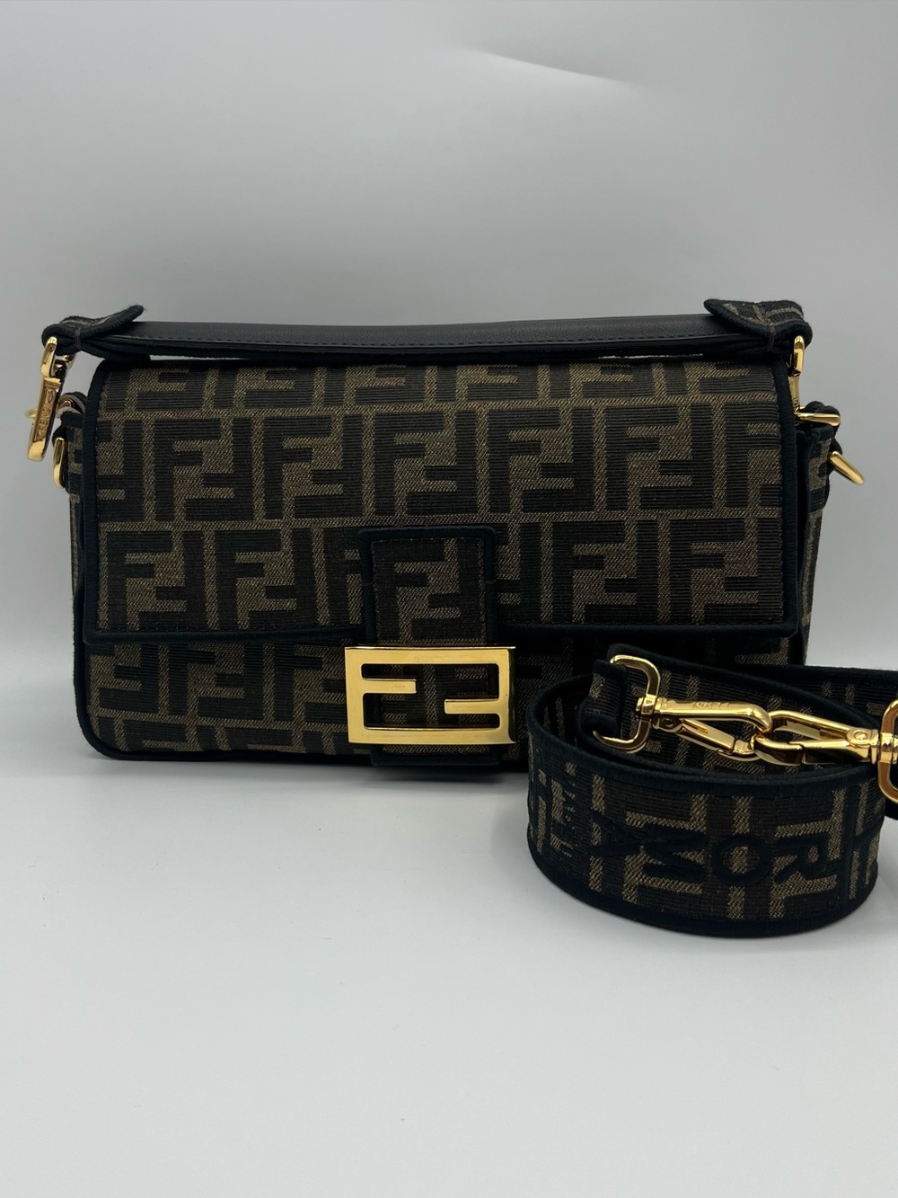 Fendi Baguette Medium Brown Zucca Canvas with Gold Hardware